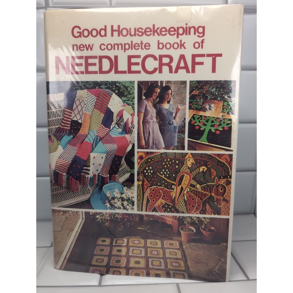 Vintage "GOOD HOUSEKEEPING" Book Needlecraft 1971 Sewing Macrame Yarn Art